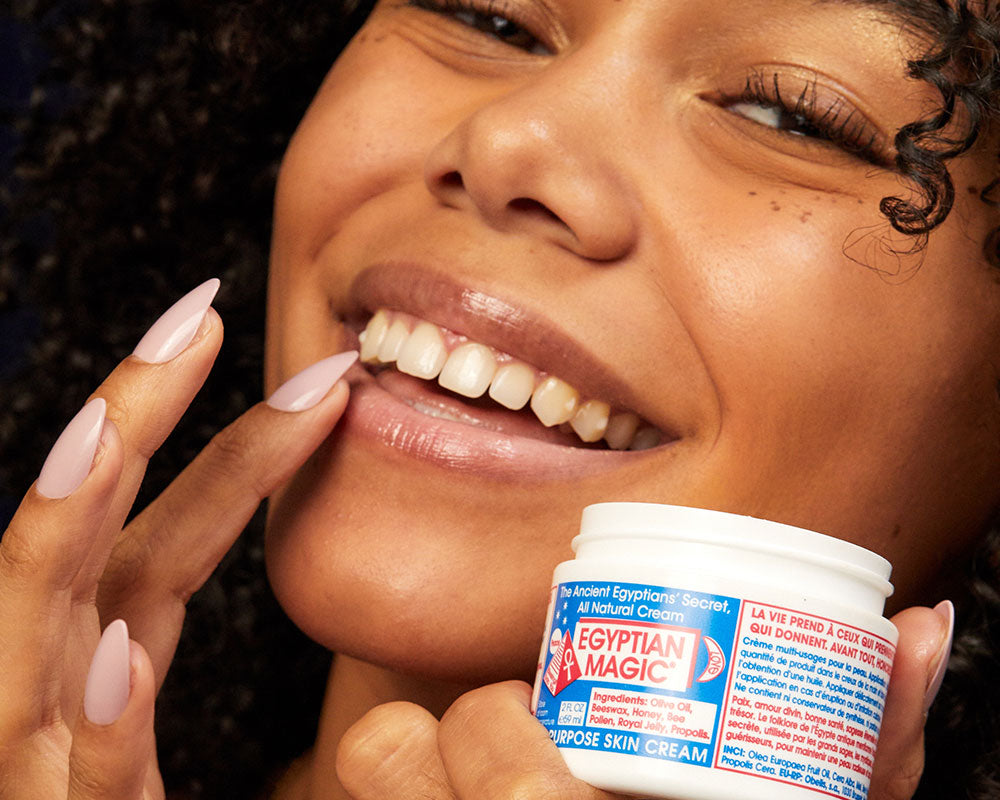 Egyptian Magic application on lips